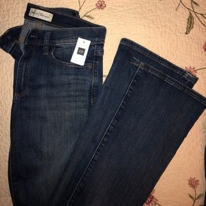 GAP BOOT CUT JEANS
